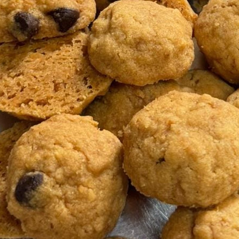 Biskut coklat cip mentega perang dari dekat
