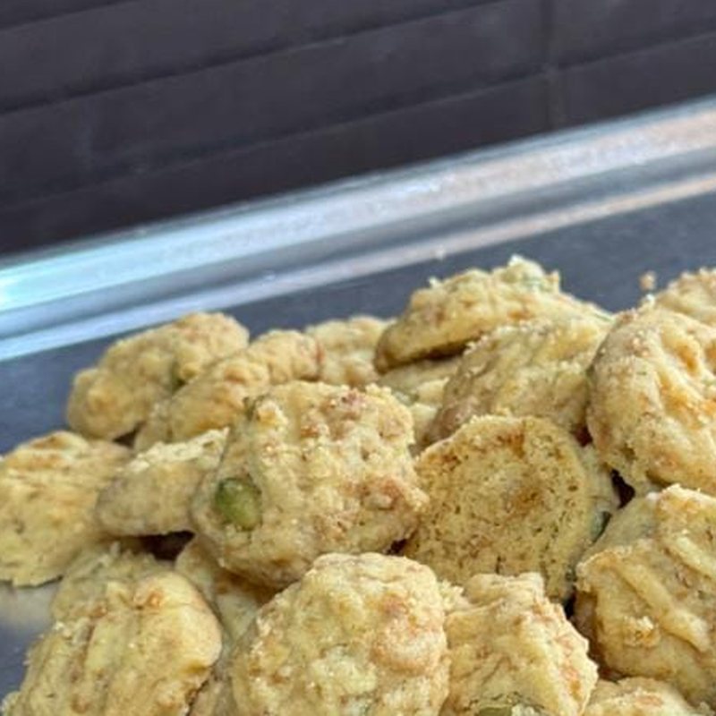 Balang biskut LOKA Treats sedia dibungkus